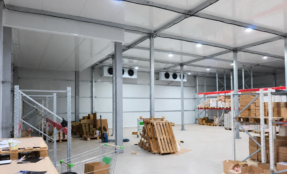 Cold storage room interior with insulated panels and evaporators by Vikkins